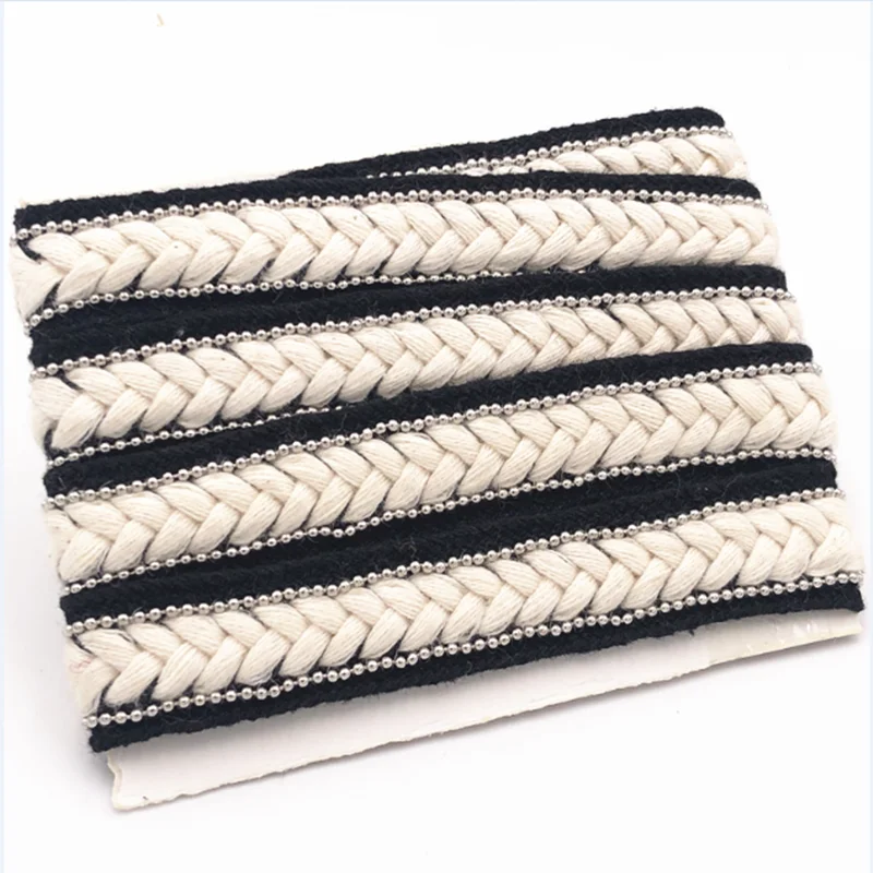 10 Yard/Pack 1.8cm Black Background White Face Embedded Silver Bead Chain Wedding Apparel Home DIY Handmade Craft Accessories
10 Yard/Pack 1.8cm Black Background White Face Embedded Silver Bead Chain Wedding Apparel Home DIY Handmade Craft Accessories