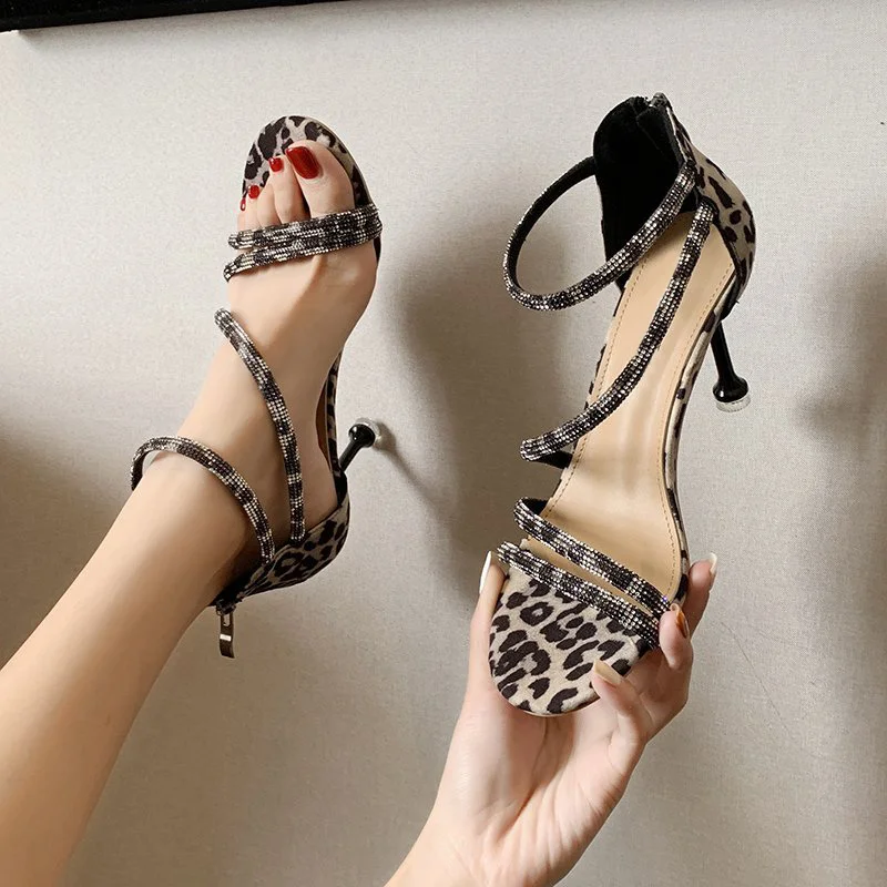 Ladies High Heels Leopard Print Rhinestone Sexy Narrow Band Cover Heel Mixed Color Slip On Women Fashion Elegant Party Shoe 2021
Ladies High Heels Leopard Print Rhinestone Sexy Narrow Band Cover Heel Mixed Color Slip On Women Fashion Elegant Party Shoe 2021