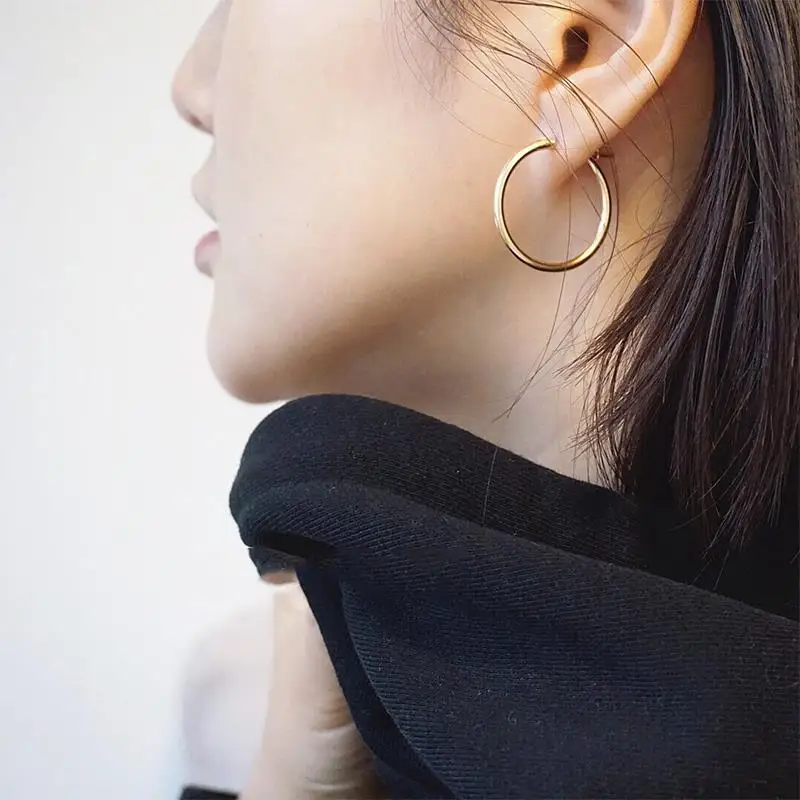 3 pairs 15mm 20mm 25mm Stainless Steel Earrings Hoop Woman Ear Clip Fashion Jewelry Round Temperament Simple Huggies 
3 pairs 15mm 20mm 25mm Stainless Steel Earrings Hoop Woman Ear Clip Fashion Jewelry Round Temperament Simple Huggies