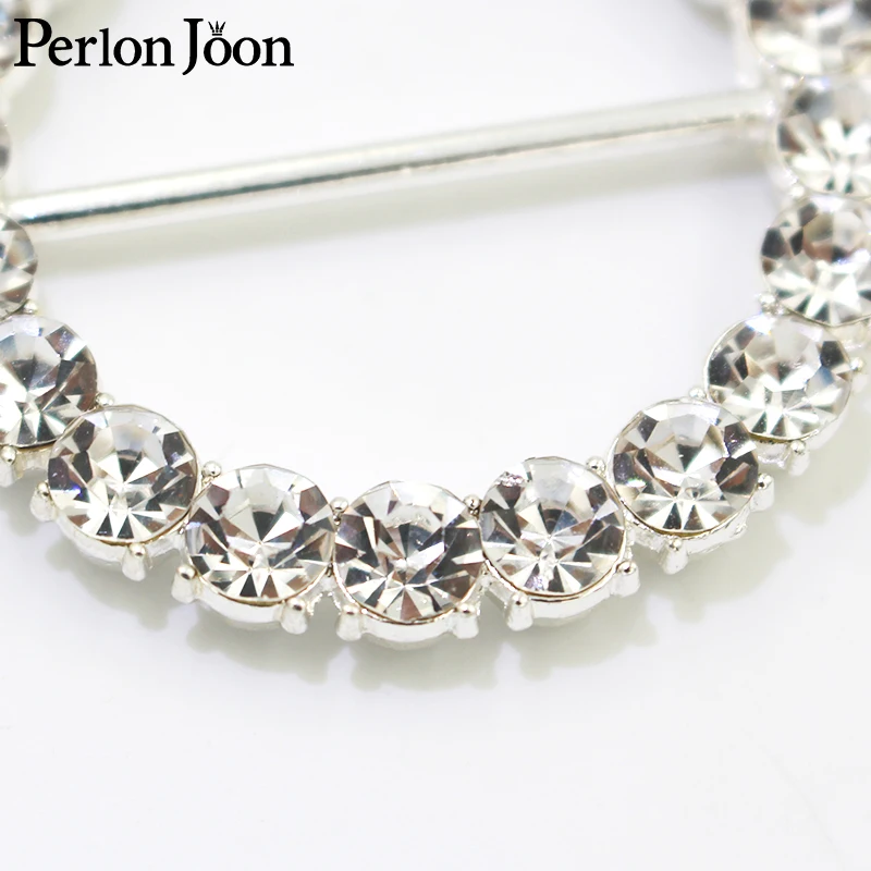2pcs 4.5cm(inner3cm) rhinestone silver Environmentally Metal high quality crystal round DIY belt classic belt buckle Shoe KT022
2pcs 4.5cm(inner3cm) rhinestone silver Environmentally Metal high quality crystal round DIY belt classic belt buckle Shoe KT022