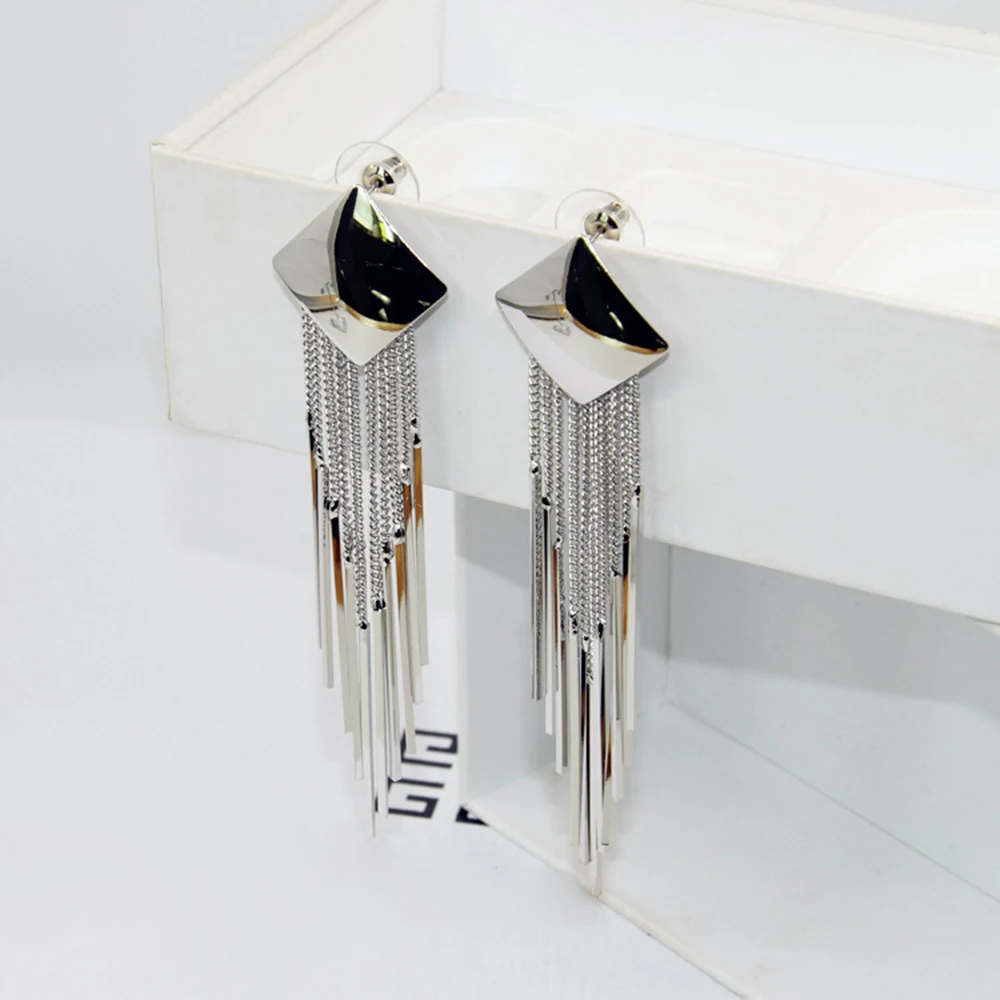 Fashion Glossy Earrings For Women Simple Geometric Square Long Tassel Party Temperament Retro Drop Earrings Jewelry Accessories
Fashion Glossy Earrings For Women Simple Geometric Square Long Tassel Party Temperament Retro Drop Earrings Jewelry Accessories