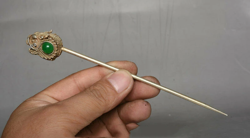 6.2" Old Chinese Silver Inlay Green Jade Dynasty Beast Head Hair Clasp Hairpin Decoration Hair Accessories Collection Mascot
6.2" Old Chinese Silver Inlay Green Jade Dynasty Beast Head Hair Clasp Hairpin Decoration Hair Accessories Collection Mascot