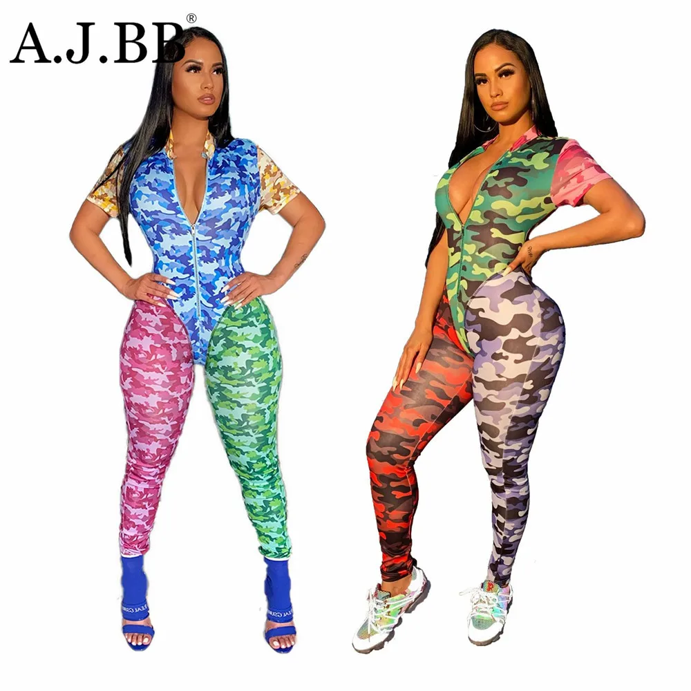 European casual camouflage print tight one piece pants fashion slim fit V-neck zipper short sleeve women's top and trousers
European casual camouflage print tight one piece pants fashion slim fit V-neck zipper short sleeve women's top and trousers