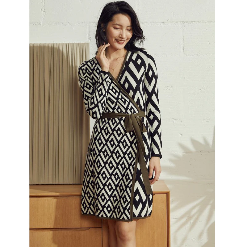 Dress Women Asymmetry Design Wool Silk Blended Knitted V Neck Long Sleeves Sashes High Quality Dresses Ladies New Fashion
Dress Women Asymmetry Design Wool Silk Blended Knitted V Neck Long Sleeves Sashes High Quality Dresses Ladies New Fashion