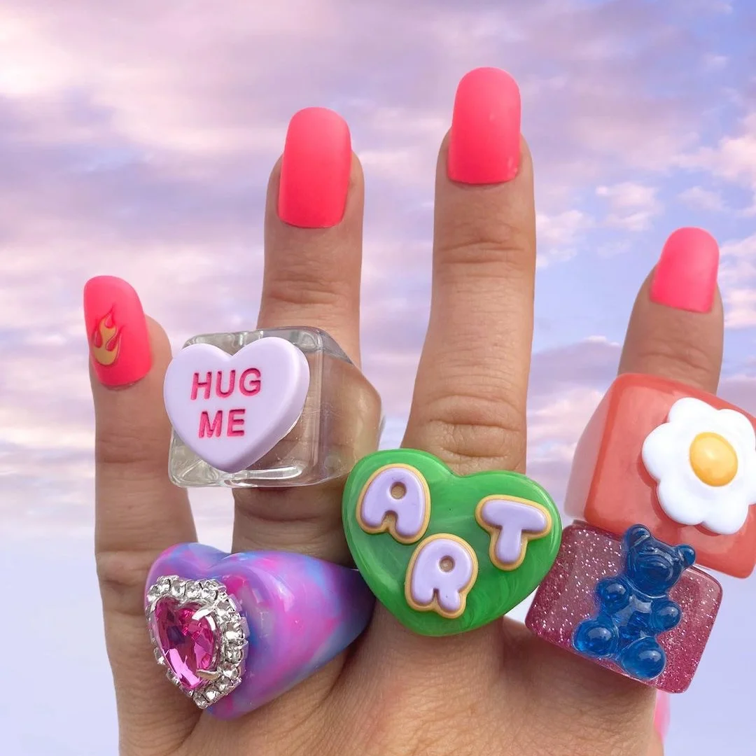7Rings Ins Trendy Cute Fashion Punk Acrylic Rings for Girl Cool Heart Bear Shape Hug Me Rings
7Rings Ins Trendy Cute Fashion Punk Acrylic Rings for Girl Cool Heart Bear Shape Hug Me Rings