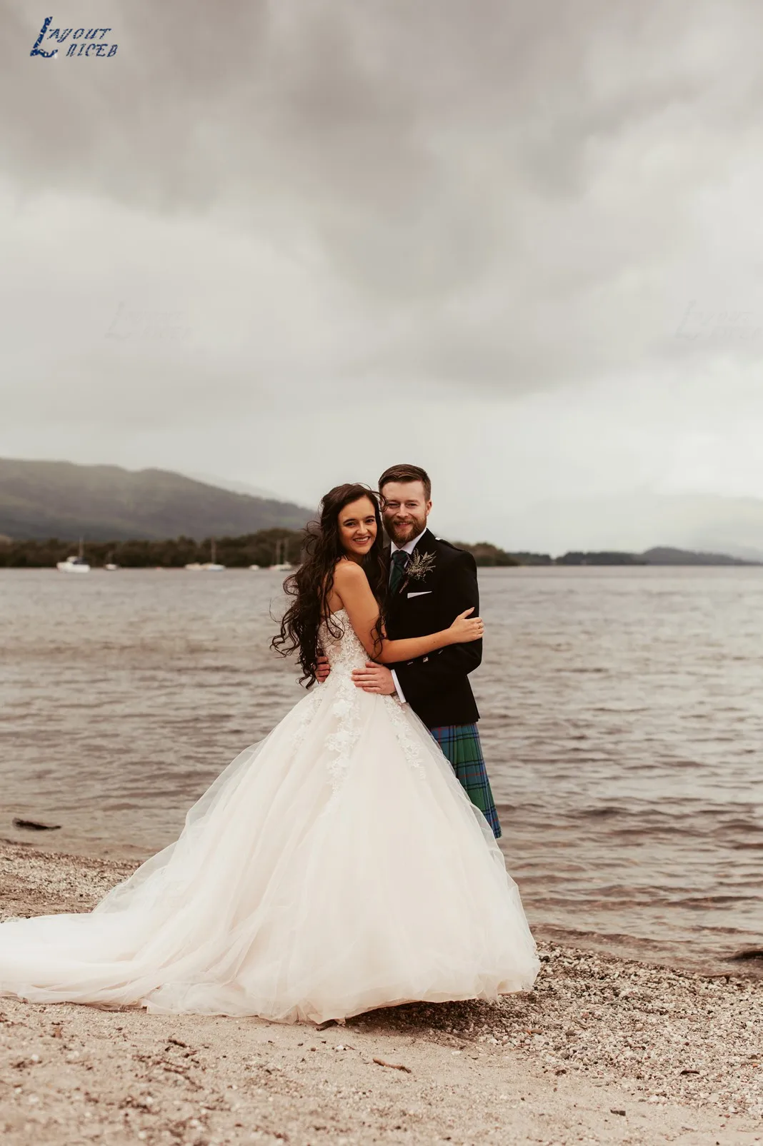 Ball Gown Wedding Dress SweepTrain Lace Up Back Wedding Gowns for Bridal 2021 Elegant Sweetheart Beads Top Sleeveless
Ball Gown Wedding Dress SweepTrain Lace Up Back Wedding Gowns for Bridal 2021 Elegant Sweetheart Beads Top Sleeveless