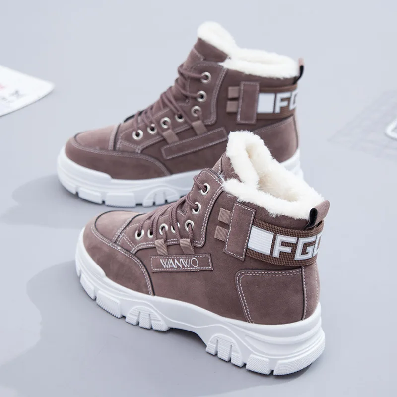 Sports women's shoes autumn and winter 2021 new snow boots thick warm short boots winter leather Martin boots fashion shoes
Sports women's shoes autumn and winter 2021 new snow boots thick warm short boots winter leather Martin boots fashion shoes