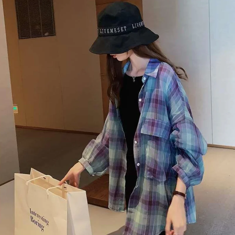 XEJ Plaid Shirt Vintage Women's T-shirt 2021 Blouses & Shirts Korean Clothing Summer Clothes for Women Loose Tunic for Women
XEJ Plaid Shirt Vintage Women's T-shirt 2021 Blouses & Shirts Korean Clothing Summer Clothes for Women Loose Tunic for Women