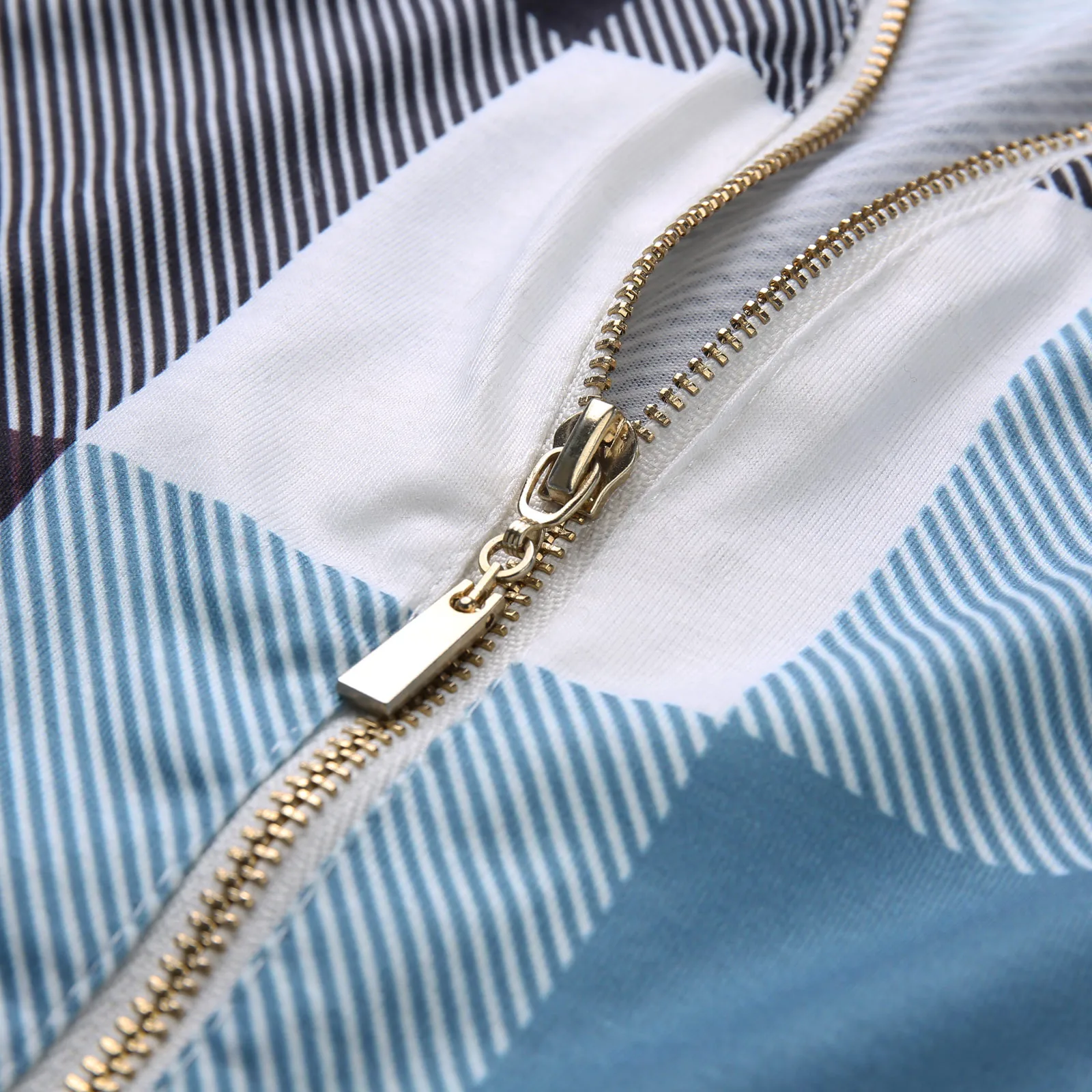 Vintage Plaid Blouse Women Summer Zipper Tops Short Sleeve Cotton Print Blouses For Casual Plus Size Tunic Tops Clothes 
Vintage Plaid Blouse Women Summer Zipper Tops Short Sleeve Cotton Print Blouses For Casual Plus Size Tunic Tops Clothes