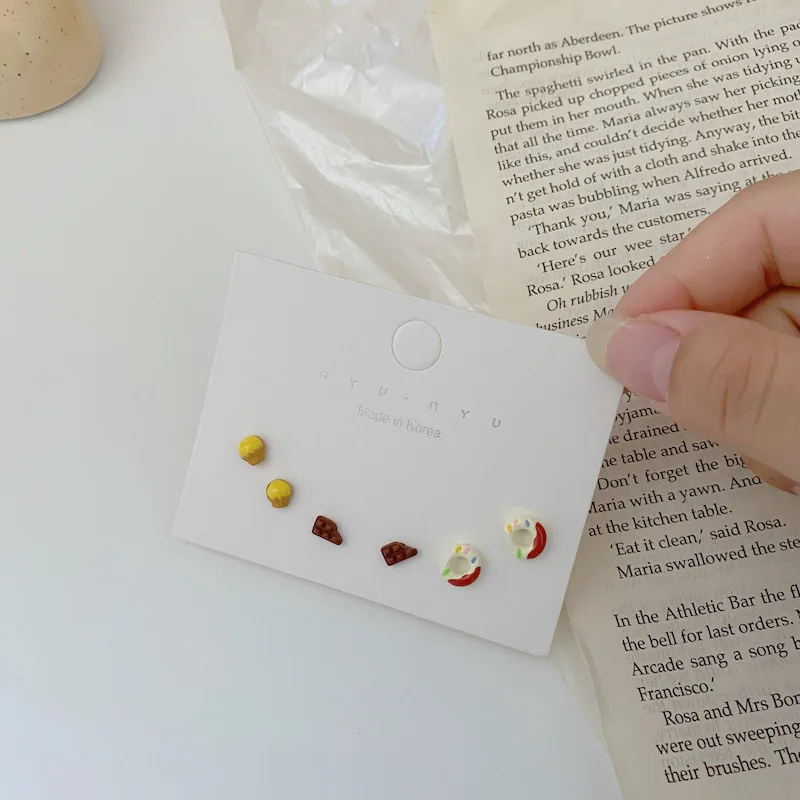 Fashion S925 Color Cute Earrings Donut Geometric Stud Earrings Set Female New Sweet Girl Trendy Ear Stud Earrings
Fashion S925 Color Cute Earrings Donut Geometric Stud Earrings Set Female New Sweet Girl Trendy Ear Stud Earrings