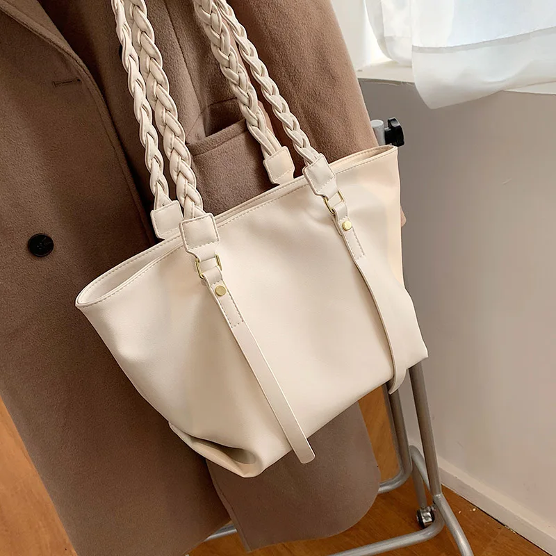 Toposhine Long Knitting Shoulder Belt Women Bag Big Space Lady Shoulder Bag New Arrival Pocket Large Totes Portable Female Bag
Toposhine Long Knitting Shoulder Belt Women Bag Big Space Lady Shoulder Bag New Arrival Pocket Large Totes Portable Female Bag