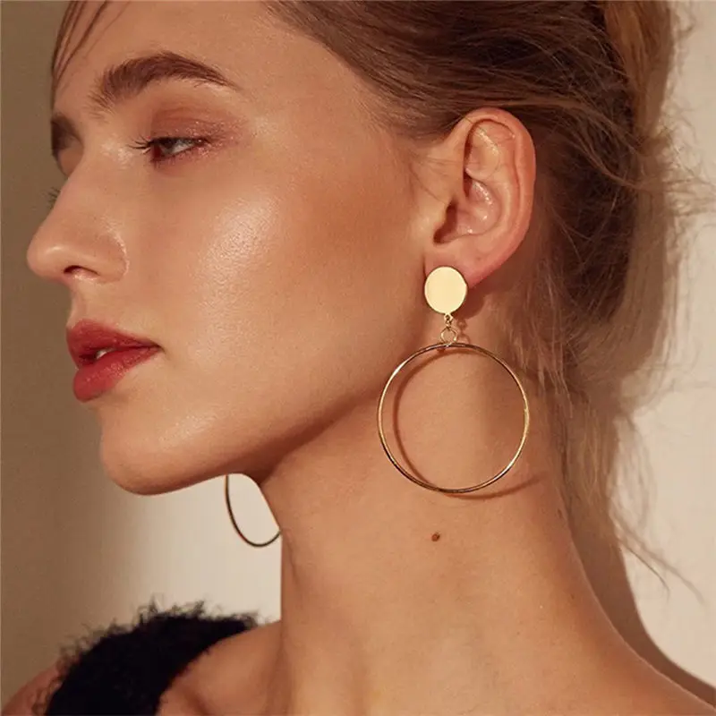 Earrings Round Big Hoop Earrings Women Geometric Metal Circle Earings Set Women 2021 Metal Earing Hanging Fashion Jewelry Gift
Earrings Round Big Hoop Earrings Women Geometric Metal Circle Earings Set Women 2021 Metal Earing Hanging Fashion Jewelry Gift