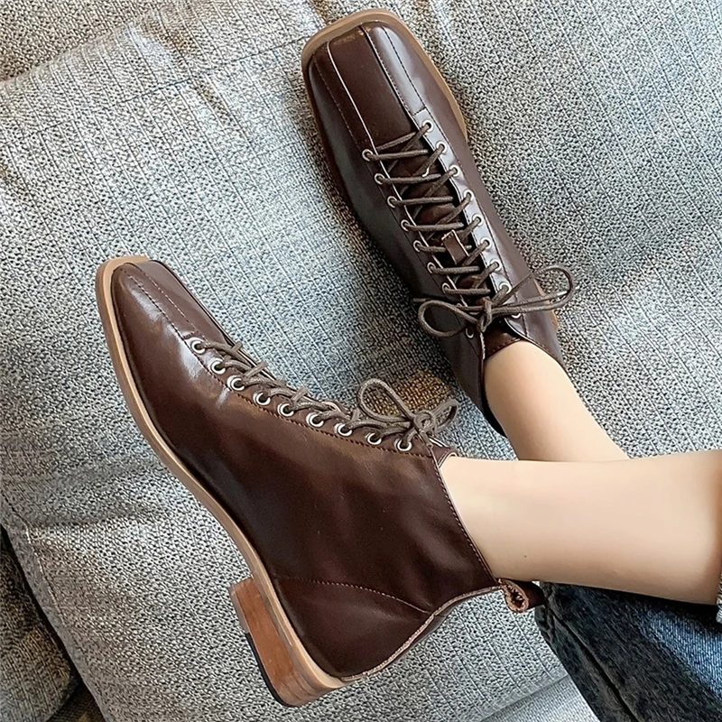 VERCONAS Female Basic Retro Casual Ankle Boots For Women Low Heels Shoes Woman Autumn Winter Lace-Up Square Toe Genuine Leather
VERCONAS Female Basic Retro Casual Ankle Boots For Women Low Heels Shoes Woman Autumn Winter Lace-Up Square Toe Genuine Leather
