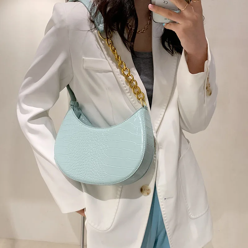 

Chain Crocodile Shoulder Bag For Women 2021 New Trend Fashion Crescent Purses And Handbags Bule Wihte Baguette Armpit Bag