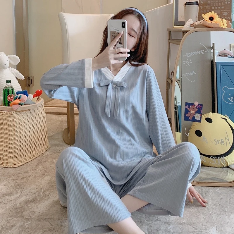 2021 Spring Autumn Long Sleeve V-neck Cotton Pajama Sets for Women Cute Bow Sleepwear Suit Pyjamas Homewear Pijama Mujer Clothes
2021 Spring Autumn Long Sleeve V-neck Cotton Pajama Sets for Women Cute Bow Sleepwear Suit Pyjamas Homewear Pijama Mujer Clothes