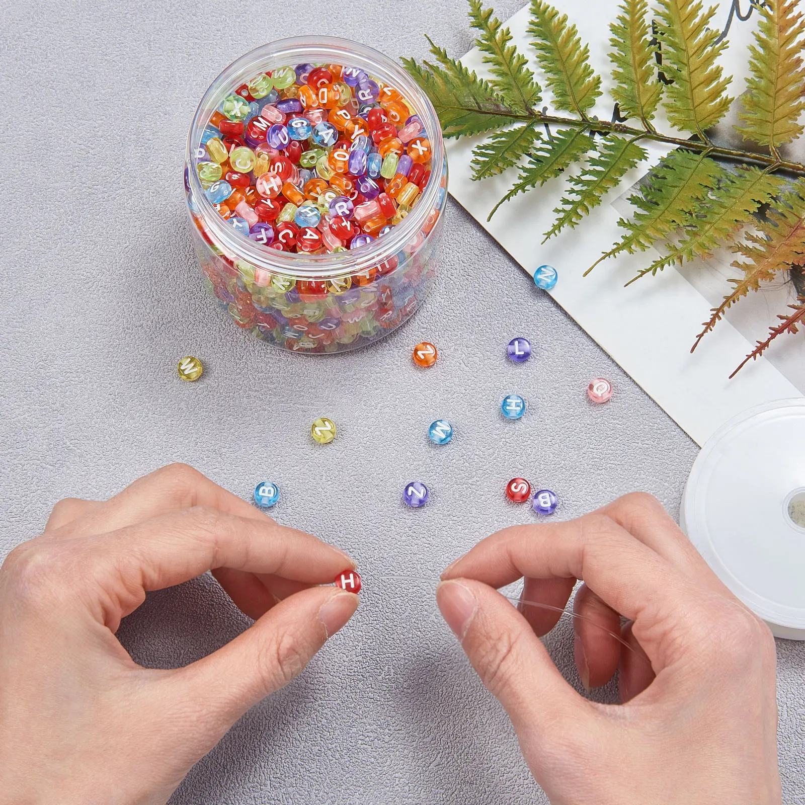 1000Pcs Transparent Acrylic Beads Mixed Initial Letters Alphabet A~Z Loose Flat Round Bead for Bracelet Earrings Jewelry Making
1000Pcs Transparent Acrylic Beads Mixed Initial Letters Alphabet A~Z Loose Flat Round Bead for Bracelet Earrings Jewelry Making