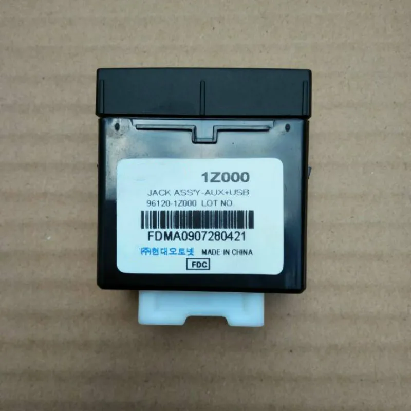 Original 961201R000RY/96120-1Z000 JACK ASSY I30 AUX USB For Hyundai KIA Accent Solaris USB Reader iPod Port Adapter Assy
Original 961201R000RY/96120-1Z000 JACK ASSY I30 AUX USB For Hyundai KIA Accent Solaris USB Reader iPod Port Adapter Assy