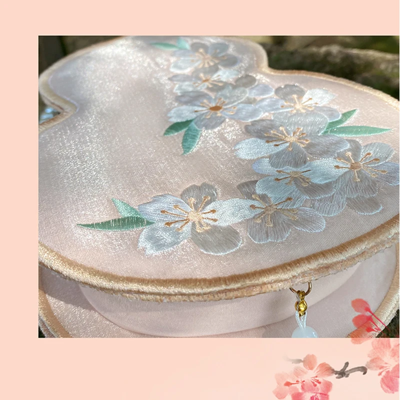 Angelatracy 2020 New Arrival Hanfu Chinese Luxury Lotus Embroidery Tassel Floral Pearl Chain Bags Shoulder Crossbody Bag Totes
Angelatracy 2020 New Arrival Hanfu Chinese Luxury Lotus Embroidery Tassel Floral Pearl Chain Bags Shoulder Crossbody Bag Totes