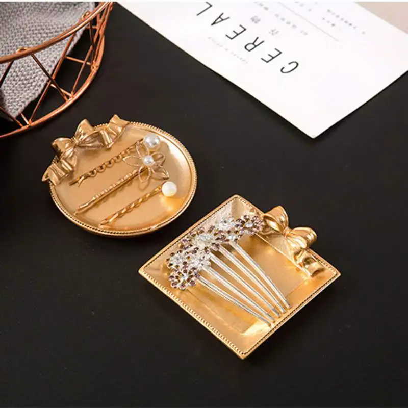 Necklace Jewelry Fruit Plate Crafts Trinket Tray Decorative Golden Jewelry Tray Bedroom Living Room Decoration
Necklace Jewelry Fruit Plate Crafts Trinket Tray Decorative Golden Jewelry Tray Bedroom Living Room Decoration