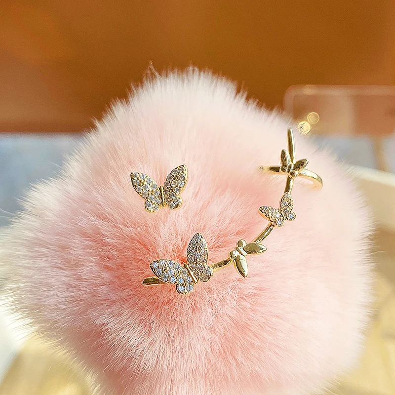 2021 New Arrive Popular Design 14K Real Gold Asymmetric Butterfly Ear Clip for Women Charm Zirconia Stud S925 Silver Needle Gift
2021 New Arrive Popular Design 14K Real Gold Asymmetric Butterfly Ear Clip for Women Charm Zirconia Stud S925 Silver Needle Gift
