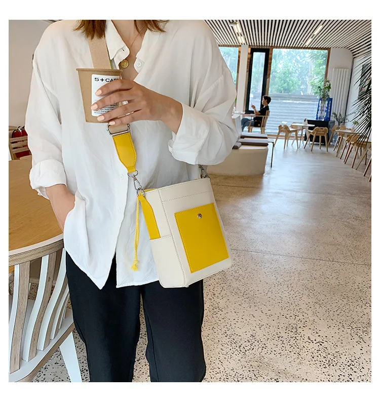 2019 New Korean style Joker shoulder bag fashion texture Messenger bag bucket bag
2019 New Korean style Joker shoulder bag fashion texture Messenger bag bucket bag