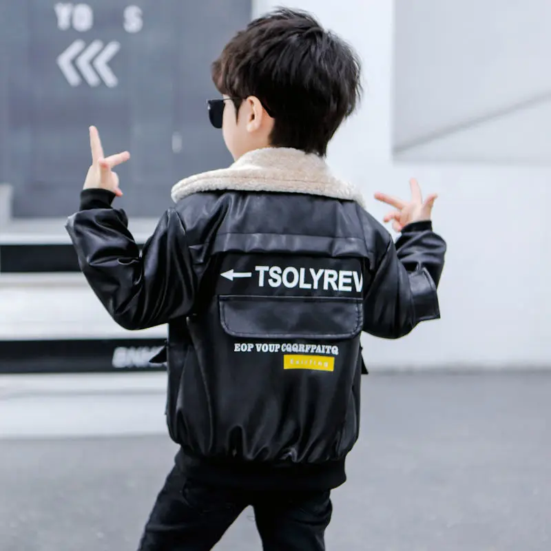 Winter PU Leather Boy Sets New 2021 Korean Version Plus Velvet Thickening Fashion Casual Two-Piece Lapel Children's Clothing
Winter PU Leather Boy Sets New 2021 Korean Version Plus Velvet Thickening Fashion Casual Two-Piece Lapel Children's Clothing