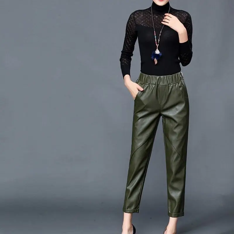 New Fashion High Quality PU Leather Womens Ankle Length Harem Pants Female Loose Fit Elastic Waist Casual Trousers
New Fashion High Quality PU Leather Womens Ankle Length Harem Pants Female Loose Fit Elastic Waist Casual Trousers