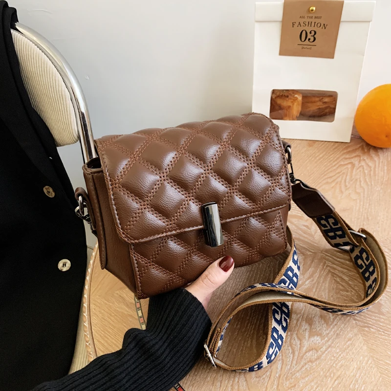 Bags for women 2021 new leather handbags women fashion wide shoulder strap messenger bag purse simple style Crossbody Bags
Bags for women 2021 new leather handbags women fashion wide shoulder strap messenger bag purse simple style Crossbody Bags