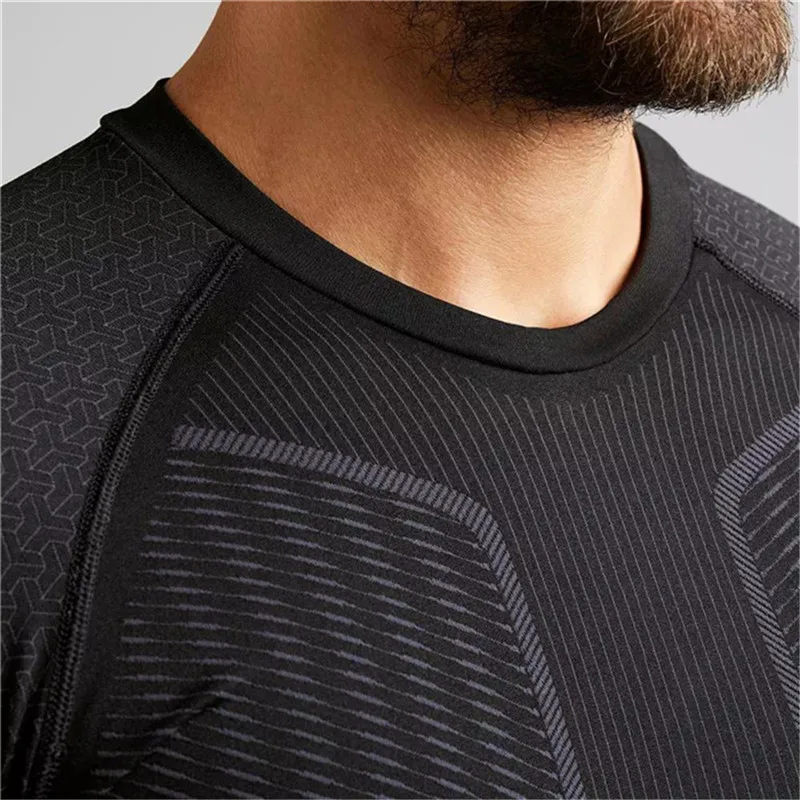 2020 New Fashion High-elasticity Sporting T-shirt Men long Sleeve Fitness T shirt Men's solid gyms Bodybuilding T-shirt Tee
2020 New Fashion High-elasticity Sporting T-shirt Men long Sleeve Fitness T shirt Men's solid gyms Bodybuilding T-shirt Tee
