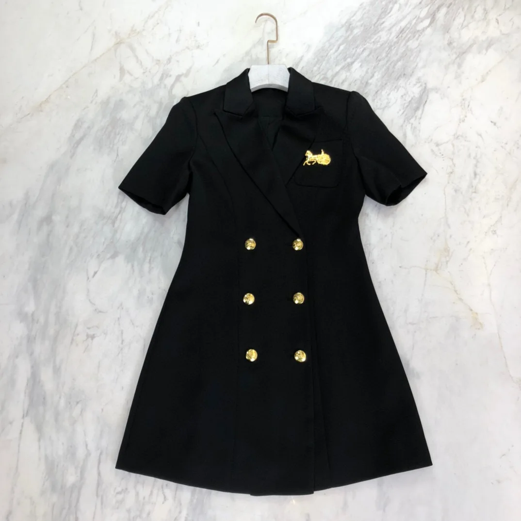 21 spring Nanyou women's summer style "carriage" Brooch suit collar double breasted dress
21 spring Nanyou women's summer style "carriage" Brooch suit collar double breasted dress