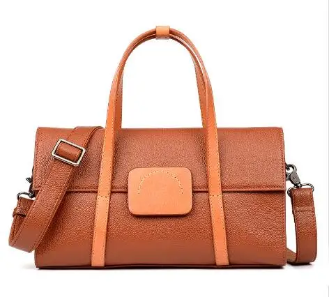 2018 new style women genuine leather cowskin travel bag soft fashion holdall 
2018 new style women genuine leather cowskin travel bag soft fashion holdall