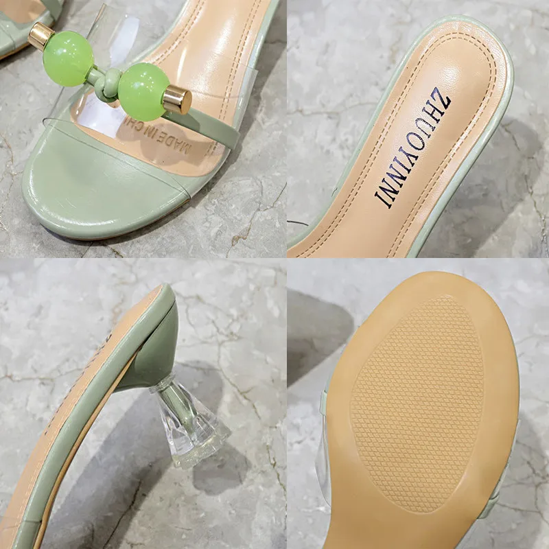 2021Summer Transparent Crystal Women Sandals Fashion Hollow Out Light Non-Slip Slides Designer Wearable Peep Toe Slippers
2021Summer Transparent Crystal Women Sandals Fashion Hollow Out Light Non-Slip Slides Designer Wearable Peep Toe Slippers