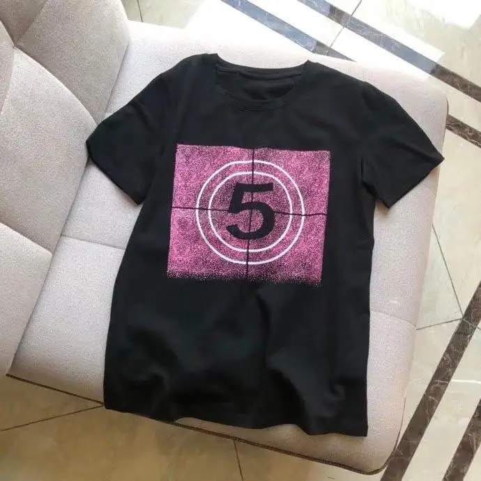 2021 women's summer new short sleeved cotton printed digital high quality T-shirt
2021 women's summer new short sleeved cotton printed digital high quality T-shirt