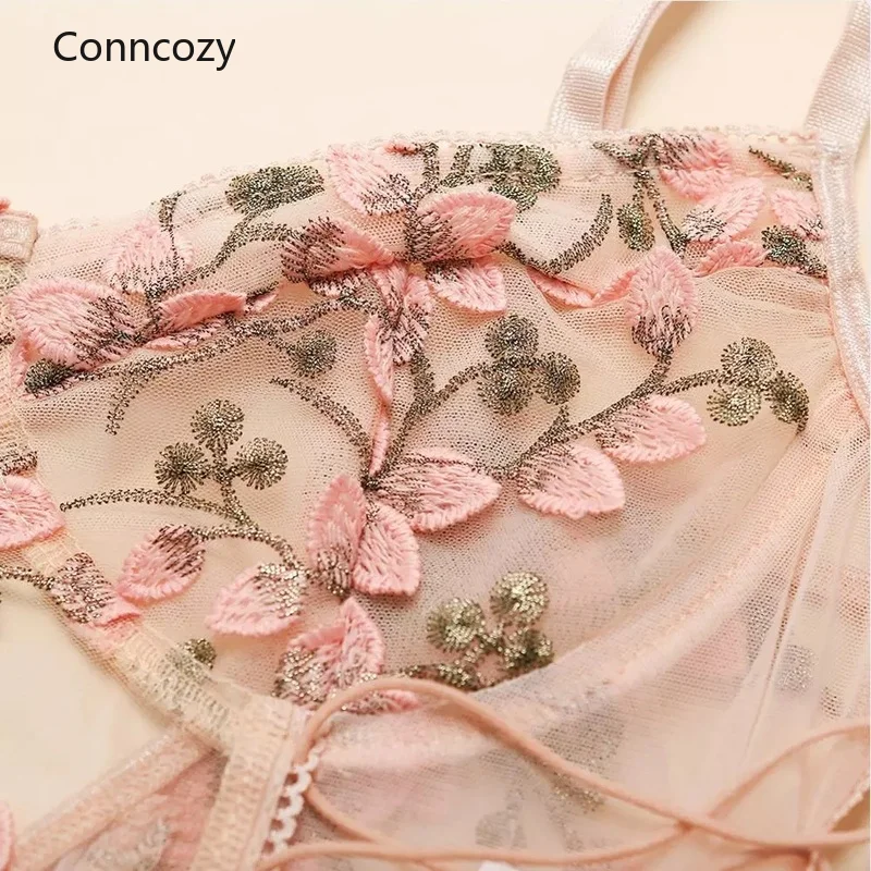 New Lace Mesh See-through Bodysuit Flower Embroidery Strappy Low-cut Sexy Lingerie Romantic Playful Women Underwear Pink 2021
New Lace Mesh See-through Bodysuit Flower Embroidery Strappy Low-cut Sexy Lingerie Romantic Playful Women Underwear Pink 2021