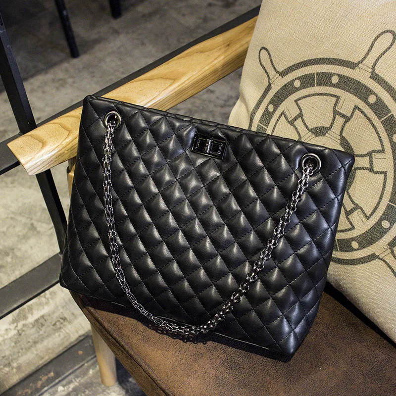 2020 Luxury Brand Women Plaid Bags Large Tote Bag Female Handbags Designer Black Leather Big Crossbody Chain Messenger Bag Girl
2020 Luxury Brand Women Plaid Bags Large Tote Bag Female Handbags Designer Black Leather Big Crossbody Chain Messenger Bag Girl