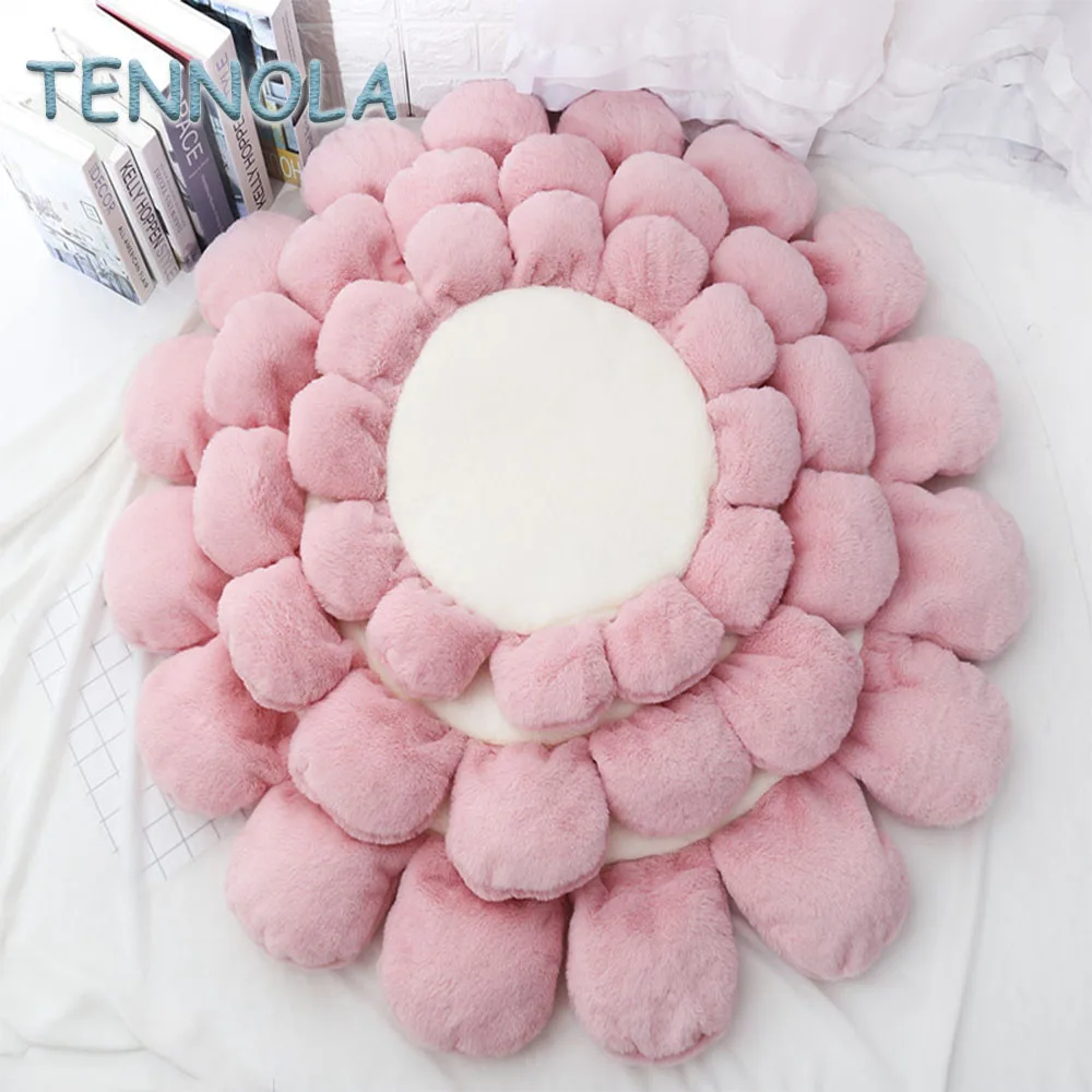 4Colors Cat Beds Mats Winter Warm Soft Fleece Cat Cushion Blanket Flower Type Cute Take Care of Pets For Small Medium Dog Cats
4Colors Cat Beds Mats Winter Warm Soft Fleece Cat Cushion Blanket Flower Type Cute Take Care of Pets For Small Medium Dog Cats