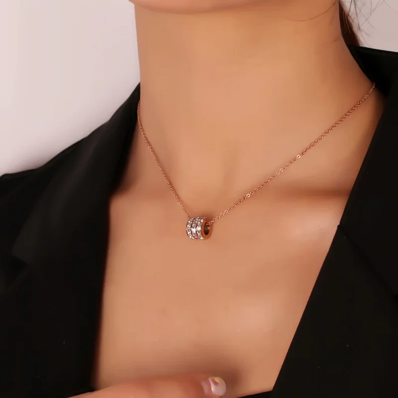 TOSAKO Stainless Steel Necklace Titanium Pendants Sweater Chain Zircon Female 2021 Trend Jewelry
TOSAKO Stainless Steel Necklace Titanium Pendants Sweater Chain Zircon Female 2021 Trend Jewelry