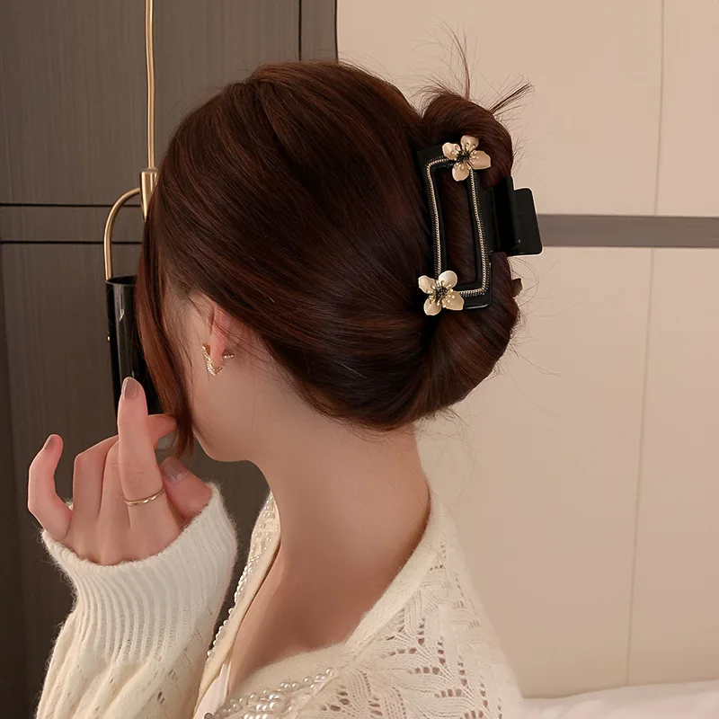 Big Size Fruit Women Hair Claws Crab Clamps Charm Solid Color Lady Hair Clips Headdress Hair Styling Tool
Big Size Fruit Women Hair Claws Crab Clamps Charm Solid Color Lady Hair Clips Headdress Hair Styling Tool