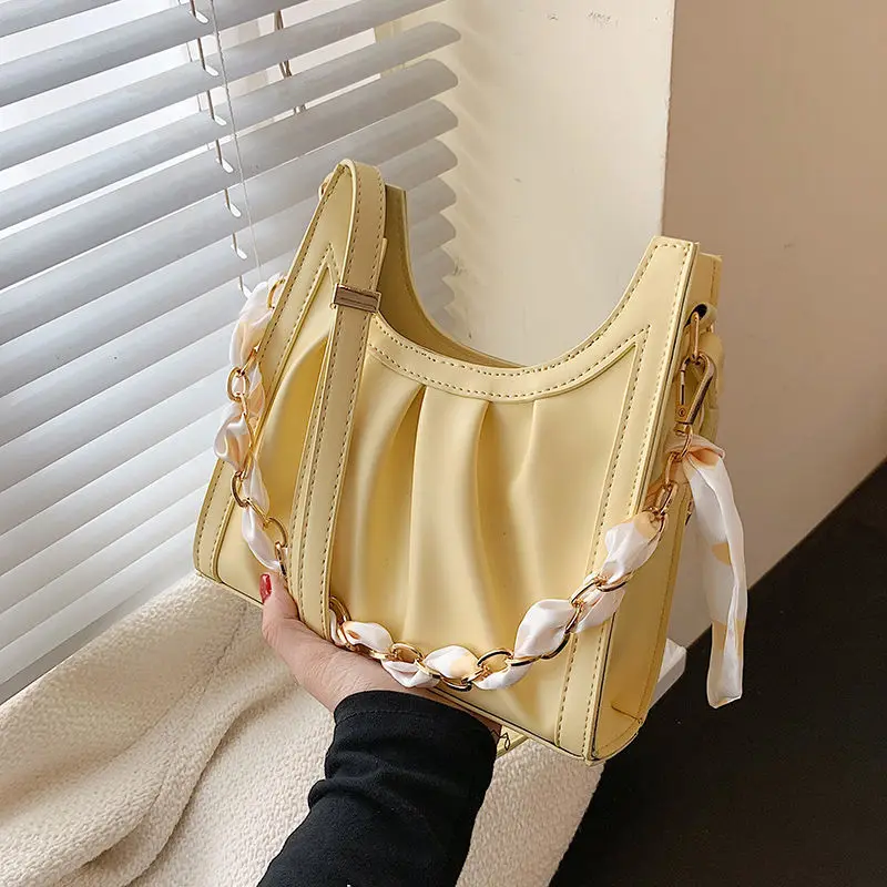 Crossbody Bag Designer Shoulder Bag Female Underarm Handbag Women Bag All-match Chain Cloud Ribbon Fashion 2021 New PU Leather
Crossbody Bag Designer Shoulder Bag Female Underarm Handbag Women Bag All-match Chain Cloud Ribbon Fashion 2021 New PU Leather