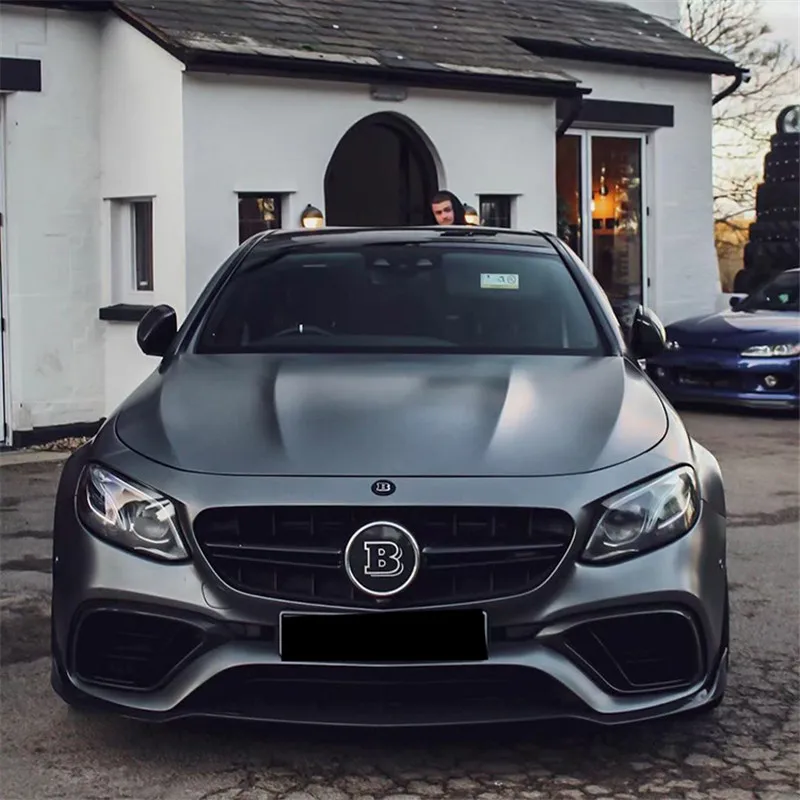 Suitable for W213 Benz E-Class to E63S front bumper surrounded by carbon fiber Brabus, front lip, front shovel tuyere spoiler
Suitable for W213 Benz E-Class to E63S front bumper surrounded by carbon fiber Brabus, front lip, front shovel tuyere spoiler