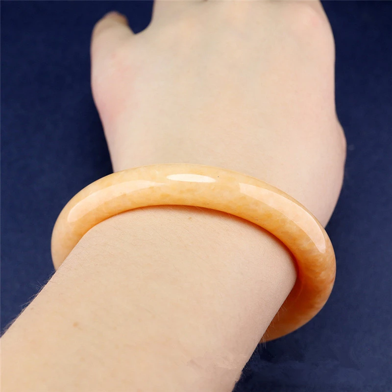 China Natural Hand Carved Round Beige Topaz Bracelet Fashion Boutique Jewelry Men's and Women's Sunset Red Bangle
China Natural Hand Carved Round Beige Topaz Bracelet Fashion Boutique Jewelry Men's and Women's Sunset Red Bangle