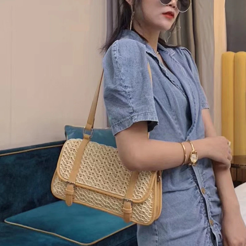 Female Weave Underarm Bag 2020 Trendy Shoulder Bag Designer Handbags Luxury Crossbody Bags For Women Torba na rami S1456
Female Weave Underarm Bag 2020 Trendy Shoulder Bag Designer Handbags Luxury Crossbody Bags For Women Torba na rami S1456