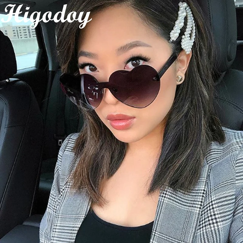 Солнцезащитные очки женские, винтажные, розовые, в стиле ретро
Солнцезащитные очки женские, винтажные, розовые, в стиле ретро