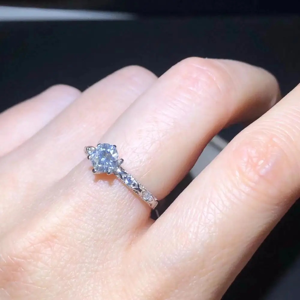 Женское кольцо из муассанита с трещинами, Серебряное ювелирное изделие, подарок на день рождения, обручальное кольцо, изящное блестящее тон...
Женское кольцо из муассанита с трещинами, Серебряное ювелирное изделие, подарок на день рождения, обручальное кольцо, изящное блестящее тон...