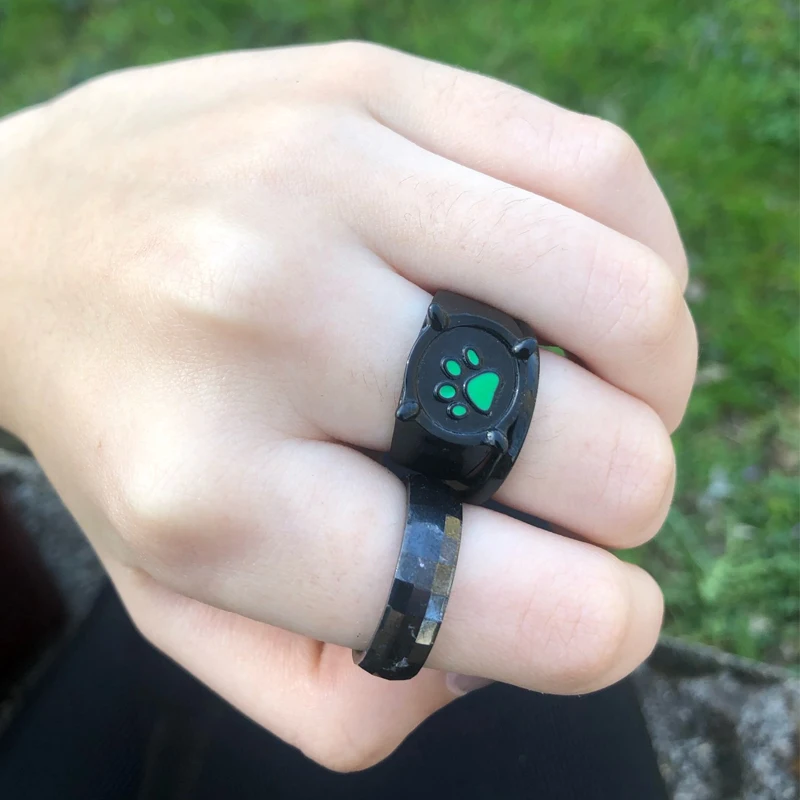 Anime Black Cat Rings Girl Boy Cartoon Green Print Enamel Cat Paw Finger Ring Cosplay Jewelry Party Kids Men Rings Jewelry Gift
Anime Black Cat Rings Girl Boy Cartoon Green Print Enamel Cat Paw Finger Ring Cosplay Jewelry Party Kids Men Rings Jewelry Gift