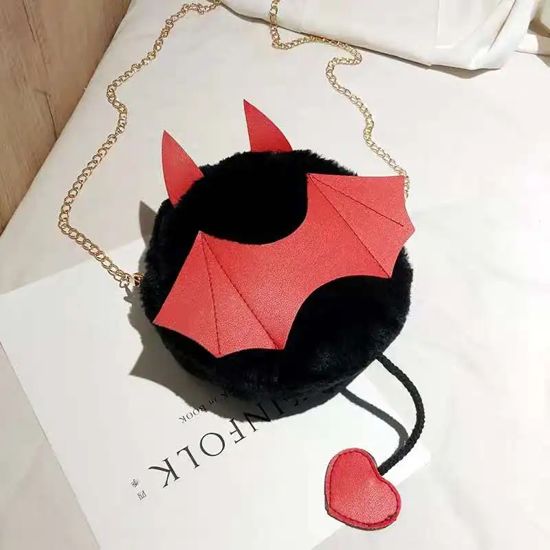 Cute cute ins super fire texture bag women 2020 new messenger bag fashion girl one-shoulder plush monster bag
Cute cute ins super fire texture bag women 2020 new messenger bag fashion girl one-shoulder plush monster bag