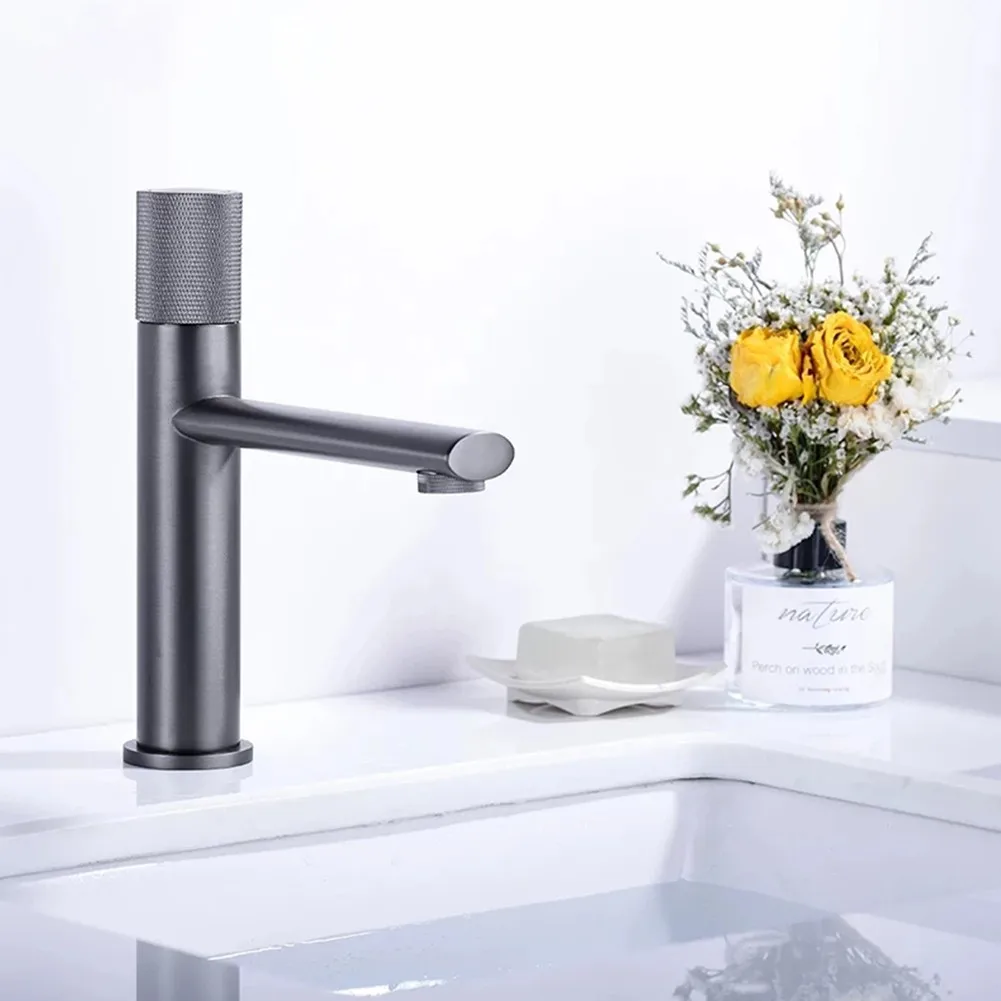 Bathroom Mixer Sink Tap Hot Cold Solid Brass Basin Faucet Gunmetal Deck Mounted Single Hole One Handle Vanity Water Tapware
Bathroom Mixer Sink Tap Hot Cold Solid Brass Basin Faucet Gunmetal Deck Mounted Single Hole One Handle Vanity Water Tapware