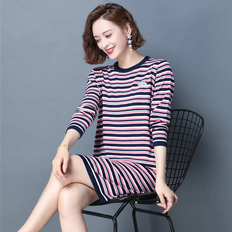 Autumn Women Casual Striped Knitted Dresses Round Neck Long Sleeve Knee Length Contrast Color Soft One Piece Cozy Soft Dress New
Autumn Women Casual Striped Knitted Dresses Round Neck Long Sleeve Knee Length Contrast Color Soft One Piece Cozy Soft Dress New