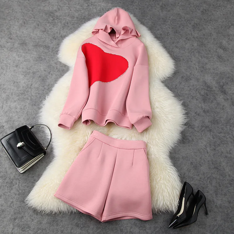 New 2020 autumn women casual shorts two piece set ruffles hoodies sweatshirt diamonds beading heart black pink
New 2020 autumn women casual shorts two piece set ruffles hoodies sweatshirt diamonds beading heart black pink
