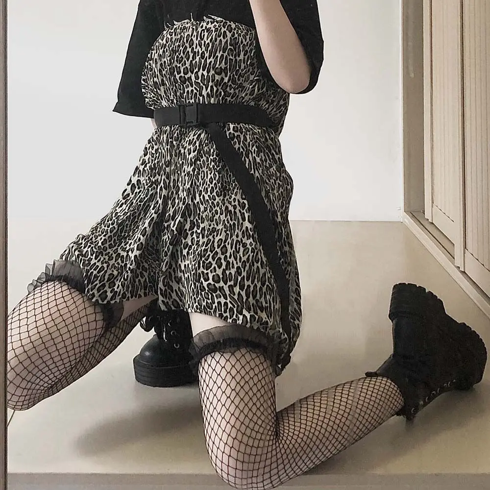 Sweet Gothic Women Lolita Kawaii Korean Fishnet Stockings Lace Long Socks Over Knee Socks
Sweet Gothic Women Lolita Kawaii Korean Fishnet Stockings Lace Long Socks Over Knee Socks
